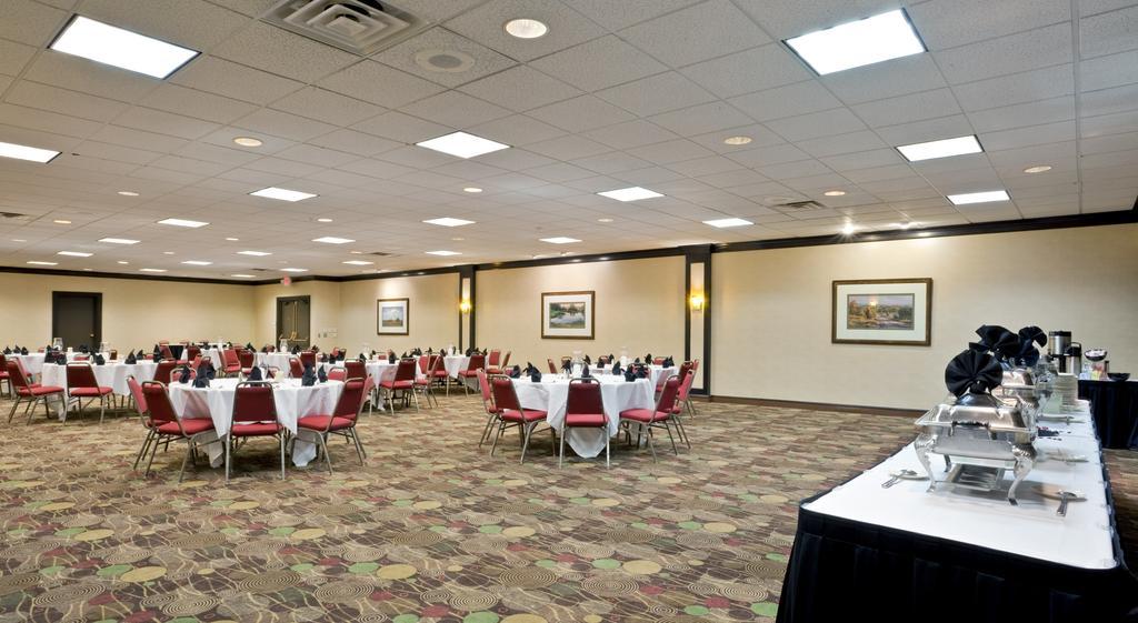 Holiday Inn Olathe Medical Center Restoran foto