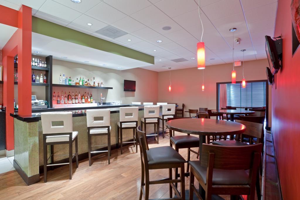Holiday Inn Olathe Medical Center Restoran foto